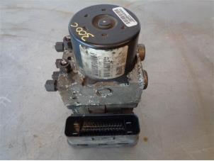 Gebruikte ABS Pomp Chrysler 300 C Prijs op aanvraag aangeboden door Autohandel-Smet Gebroeders NV