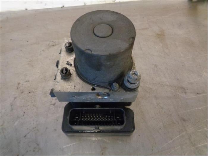 Gebruikte ABS Pomp Iveco New Daily VI Line 40C18, 50C18, 60C18 Prijs op aanvraag aangeboden door Autohandel-Smet Gebroeders NV