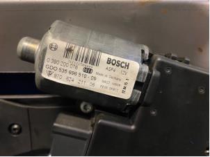 Gebruikte Schuifdak Motor Porsche Panamera (970) Prijs op aanvraag aangeboden door Autohandel-Smet Gebroeders NV