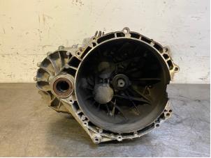 Gebruikte Versnellingsbak Ford Transit 2.0 TDCi 16V Eco Blue 130 Prijs op aanvraag aangeboden door Autohandel-Smet Gebroeders NV