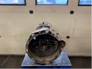 Gebruikte Automaatbak Ssang Yong Rodius 2.2 SV 220 e-XDi 16V 2WD Prijs op aanvraag aangeboden door Autohandel-Smet Gebroeders NV