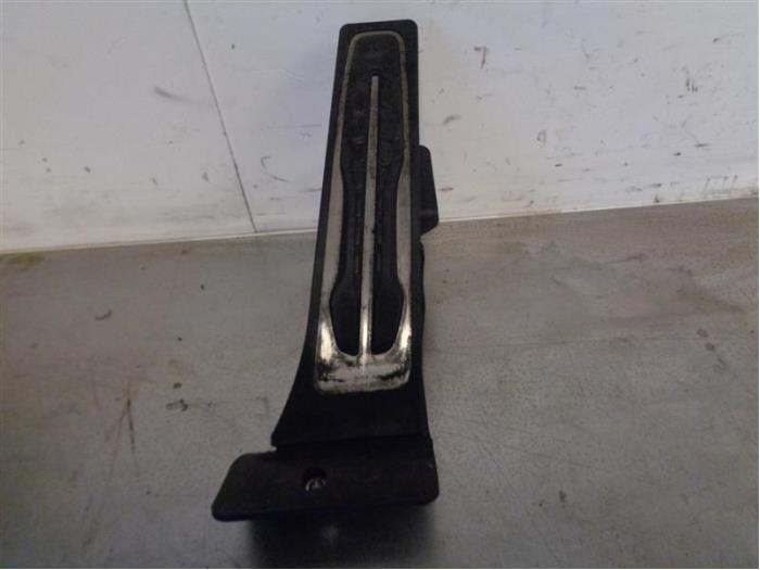Gebruikte Sensor Gaspedaalpositie BMW 5 serie Touring (G31) 520d 2.0 TwinPower Turbo 16V Prijs op aanvraag aangeboden door Autohandel-Smet Gebroeders NV