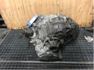 Gebruikte Versnellingsbak Volkswagen Transporter Prijs op aanvraag aangeboden door Autohandel-Smet Gebroeders NV