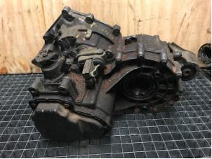 Gebruikte Versnellingsbak Volkswagen Transporter Prijs op aanvraag aangeboden door Autohandel-Smet Gebroeders NV