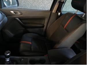 Gebruikte Bekleding Set (compleet) Ford Ranger 3.2 TDCi 20V 4x4 Prijs op aanvraag aangeboden door Autohandel-Smet Gebroeders NV