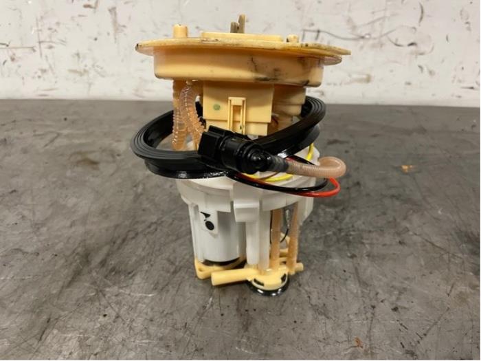Gebruikte Tank element Pomp Audi A4 (B9) 2.0 TDI Ultra 16V Prijs op aanvraag aangeboden door Autohandel-Smet Gebroeders NV