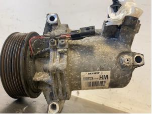 Gebruikte Pomp Airco Dacia Dokker (0S) 1.2 TCE 16V Prijs op aanvraag aangeboden door Autohandel-Smet Gebroeders NV