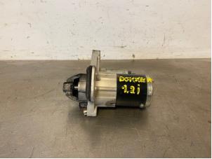 Gebruikte Startmotor Dacia Dokker (0S) 1.2 TCE 16V Prijs op aanvraag aangeboden door Autohandel-Smet Gebroeders NV