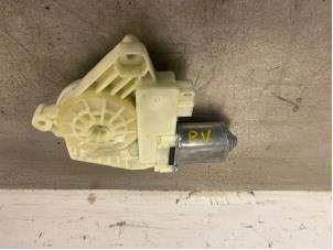 Gebruikte Raammotor Portier Mercedes C Estate (S205) C-63 AMG 4.0 V8 Biturbo Prijs op aanvraag aangeboden door Autohandel-Smet Gebroeders NV