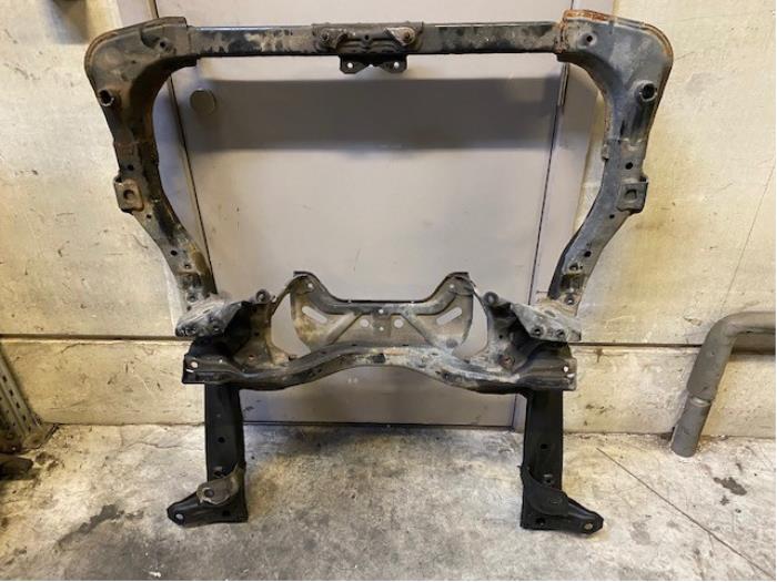 Gebruikte Subframe Subaru Outback (BR) 2.0 D 16V Prijs op aanvraag aangeboden door Autohandel-Smet Gebroeders NV