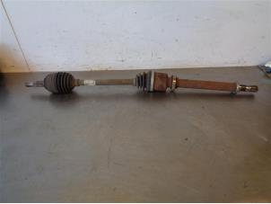 Gebruikte Cardanas rechts-voor (VWA) Renault Clio III Estate/Grandtour (KR) 1.5 dCi FAP Prijs op aanvraag aangeboden door Autohandel-Smet Gebroeders NV