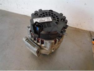 Gebruikte Alternator Mercedes SLK (R172) 2.1 250 CDI, 250d 16V Prijs op aanvraag aangeboden door Autohandel-Smet Gebroeders NV