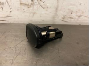 Gebruikte Diversen Renault Captur (2R) 1.5 Energy dCi 90 FAP Prijs op aanvraag aangeboden door Autohandel-Smet Gebroeders NV