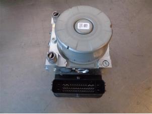 Gebruikte ABS Pomp Seat Leon (5FB) 1.2 TSI Ecomotive 16V Prijs op aanvraag aangeboden door Autohandel-Smet Gebroeders NV