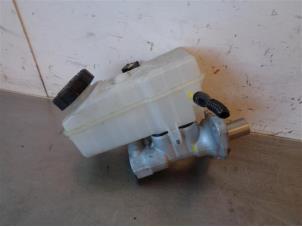 Gebruikte Hoofdremcilinder Dacia Sandero III 1.0 Sce 12V Prijs op aanvraag aangeboden door Autohandel-Smet Gebroeders NV