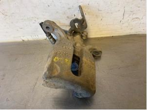 Gebruikte Remklauw (Tang) rechts-achter Skoda Octavia Combi (5EAC) Prijs op aanvraag aangeboden door Autohandel-Smet Gebroeders NV