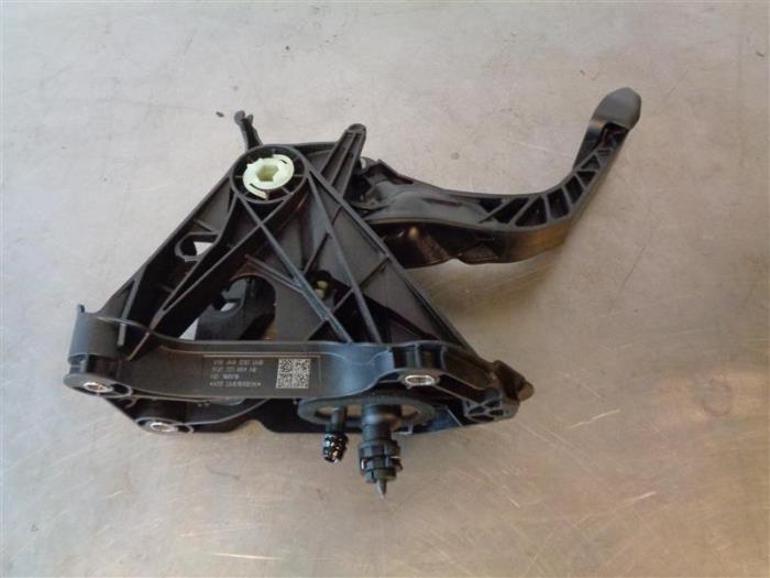 Gebruikte Gaspedaalpositie Sensor Seat Leon (5FB) 1.2 TSI Ecomotive 16V Prijs op aanvraag aangeboden door Autohandel-Smet Gebroeders NV