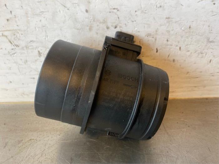 Luchthoeveelheidsmeter van een Volkswagen Transporter/Caravelle T6 2.0 TDI 150 California 4Motion 2018