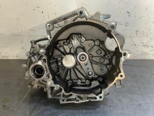 Gebruikte Versnellingsbak Volkswagen Polo VI (AW1) 1.0 MPi 12V Prijs op aanvraag aangeboden door Autohandel-Smet Gebroeders NV