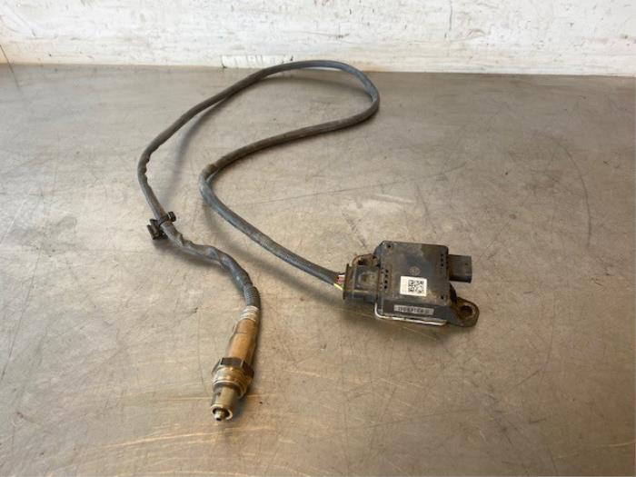 Gebruikte Lambda Sonde Volvo V40 (MV) 2.0 D2 16V Prijs op aanvraag aangeboden door Autohandel-Smet Gebroeders NV