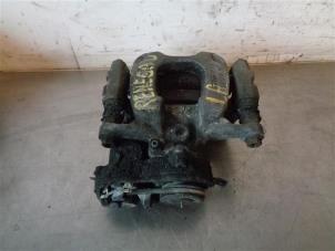 Gebruikte Remklauw (Tang) links-achter Jeep Renegade (BU) Prijs op aanvraag aangeboden door Autohandel-Smet Gebroeders NV