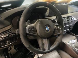 Gebruikte Stuurwiel BMW 5 serie (G30) 540i 3.0 TwinPower Turbo 24V Prijs op aanvraag aangeboden door Autohandel-Smet Gebroeders NV