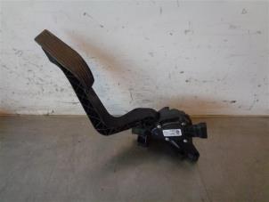 Gebruikte Gaspedaalpositie Sensor Jeep Renegade (BU) Prijs op aanvraag aangeboden door Autohandel-Smet Gebroeders NV