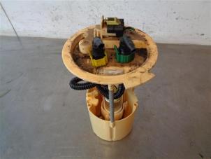 Gebruikte Brandstofpomp Elektrisch Jeep Renegade (BU) Prijs op aanvraag aangeboden door Autohandel-Smet Gebroeders NV