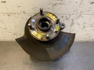 Gebruikte Fusee links-voor Chevrolet Evanda 2.0 16V Prijs op aanvraag aangeboden door Autohandel-Smet Gebroeders NV