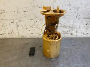 Gebruikte Tank element Pomp Volkswagen Crafter 2.5 TDI 30/32/35 Prijs op aanvraag aangeboden door Autohandel-Smet Gebroeders NV