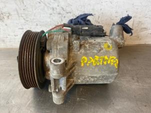 Gebruikte Pomp Airco Peugeot Partner (EA//EF/EN/EU) 1.6 BlueHDi 100 Prijs op aanvraag aangeboden door Autohandel-Smet Gebroeders NV