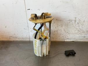 Gebruikte Tank element Pomp Renault Master III (MA/MB/MC/MD/MH/MF/MG/MH) 2.3 dCi 170 16V FWD Prijs op aanvraag aangeboden door Autohandel-Smet Gebroeders NV