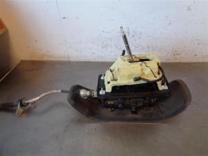 Gebruikte Versnellingspook Audi A4 Avant (B8) 2.0 TDI 177 16V Prijs op aanvraag aangeboden door Autohandel-Smet Gebroeders NV