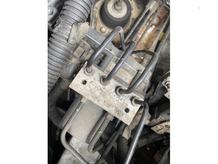 Gebruikte ABS Pomp Citroen Jumpy (G9) 2.0 HDiF 16V 125 Prijs op aanvraag aangeboden door Autohandel-Smet Gebroeders NV