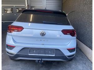 Gebruikte Achterlicht links Volkswagen T-Roc I 1.5 TSI Evo BMT 16V Prijs op aanvraag aangeboden door Autohandel-Smet Gebroeders NV