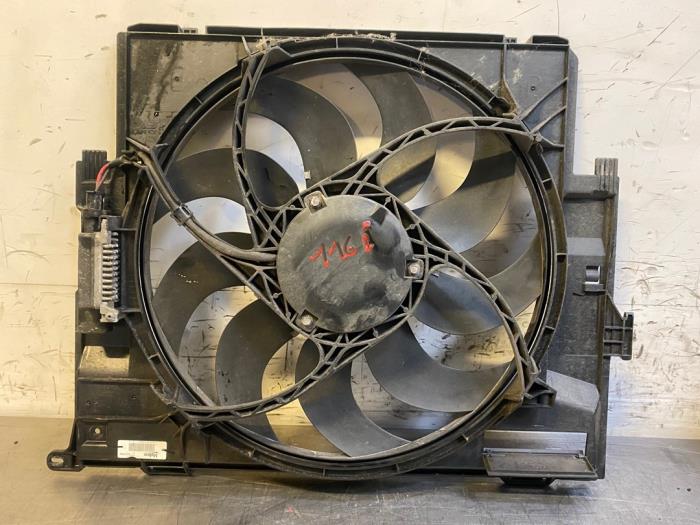 Gebruikte Fan Radiateur BMW 1 serie (F21) 116i 1.6 16V Prijs op aanvraag aangeboden door Autohandel-Smet Gebroeders NV