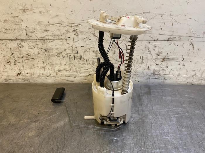 Gebruikte Tank element Pomp Mitsubishi ASX 1.8 DI-D MIVEC 16V 4x4 Prijs op aanvraag aangeboden door Autohandel-Smet Gebroeders NV