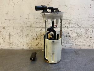 Gebruikte Tank element Pomp Toyota Land Cruiser (J15) 2.8 D-4D 16V Prijs op aanvraag aangeboden door Autohandel-Smet Gebroeders NV