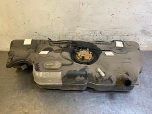 Gebruikte Tank Peugeot RCZ (4J) 2.0 HDi 16V FAP Prijs op aanvraag aangeboden door Autohandel-Smet Gebroeders NV