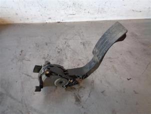 Gebruikte Gaspedaalpositie Sensor Dacia Logan II 1.2 16V Prijs op aanvraag aangeboden door Autohandel-Smet Gebroeders NV