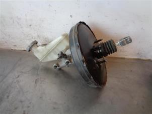 Gebruikte Rembooster Hyundai i20 1.4i 16V Prijs op aanvraag aangeboden door Autohandel-Smet Gebroeders NV