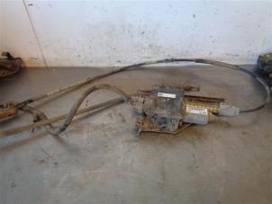 Gebruikte Handrem Mechaniek Chevrolet Malibu 2.0 D 16V Prijs op aanvraag aangeboden door Autohandel-Smet Gebroeders NV