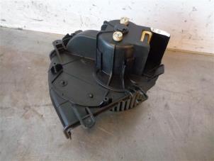 Gebruikte Chaufage Ventilatiemotor Citroen Jumpy (G9) 2.0 HDiF 16V 125 Prijs op aanvraag aangeboden door Autohandel-Smet Gebroeders NV