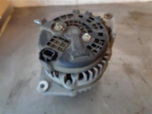 Gebruikte Alternator Opel Antara (LA6) 2.2 CDTI 16V 4x4 Prijs op aanvraag aangeboden door Autohandel-Smet Gebroeders NV