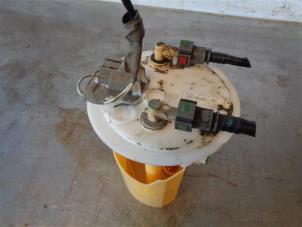 Gebruikte Tank element Pomp Dacia Duster (HS) 1.5 dCi Prijs op aanvraag aangeboden door Autohandel-Smet Gebroeders NV