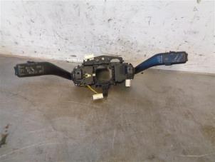 Gebruikte Combischakelaar Stuurkolom Volkswagen Golf VI (5K1) 1.6 TDI 16V Prijs op aanvraag aangeboden door Autohandel-Smet Gebroeders NV