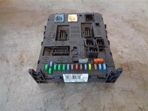 Gebruikte Zekeringkast Peugeot 5008 I (0A/0E) Prijs op aanvraag aangeboden door Autohandel-Smet Gebroeders NV