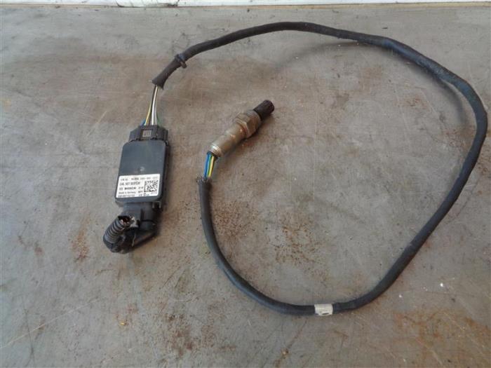 Gebruikte Nox sensor Volkswagen Tiguan (AD1) 2.0 TDI 16V BlueMotion Techn.SCR 4Motion Prijs op aanvraag aangeboden door Autohandel-Smet Gebroeders NV