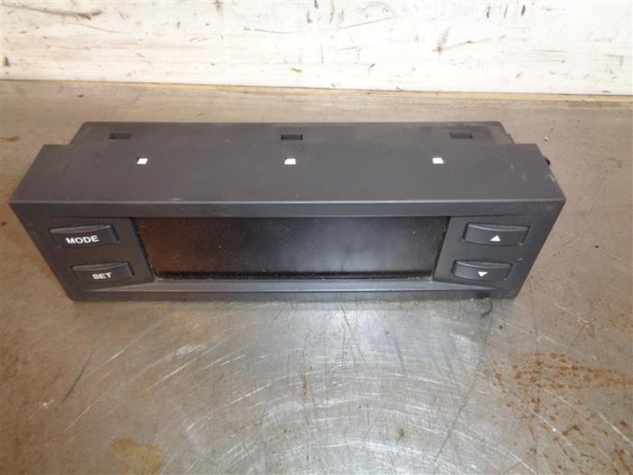 Gebruikte Display Interieur Chevrolet Epica 2.0 24V Prijs op aanvraag aangeboden door Autohandel-Smet Gebroeders NV