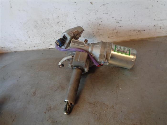Gebruikte Pomp Servo Kia Rio III (UB) 1.4 CRDi 16V Prijs op aanvraag aangeboden door Autohandel-Smet Gebroeders NV